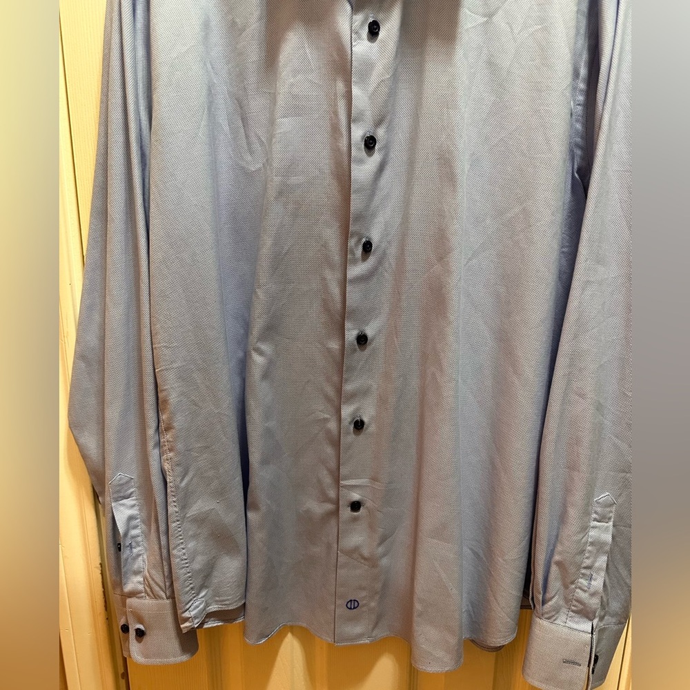 David Donahue -Slim Fit Micro Dobby Shirt. Spread Collar 100%Cotton 17.5”x36-37”